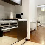 Amazing Flat With Terrace Daire