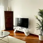 Amazing Flat With Terrace Daire