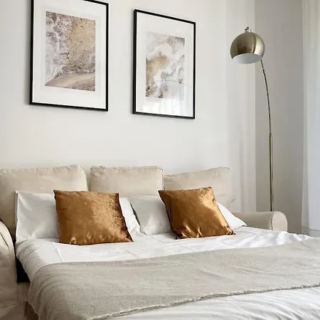 Amazing Flat With Terrace Daire